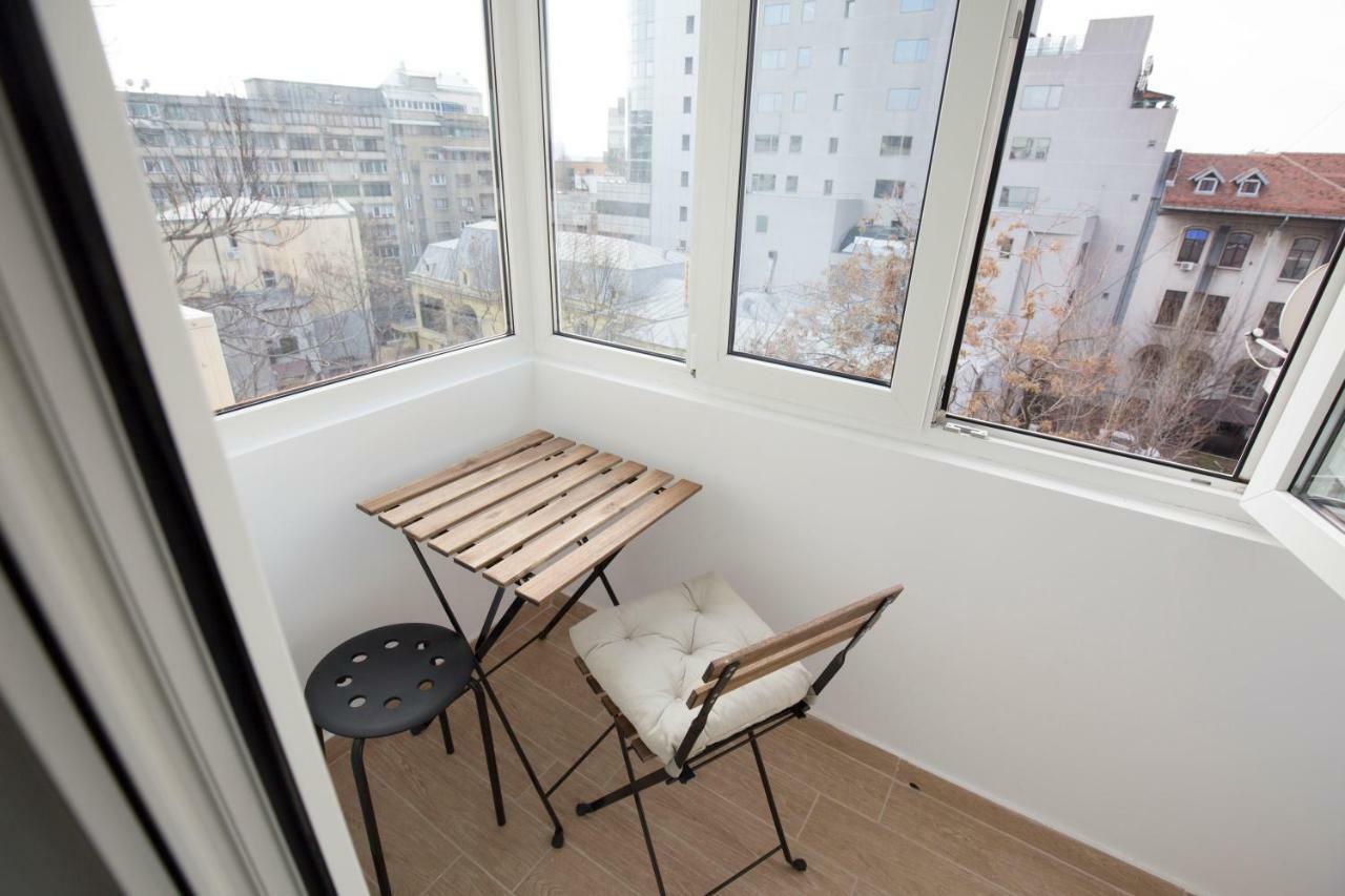Apartment Up *